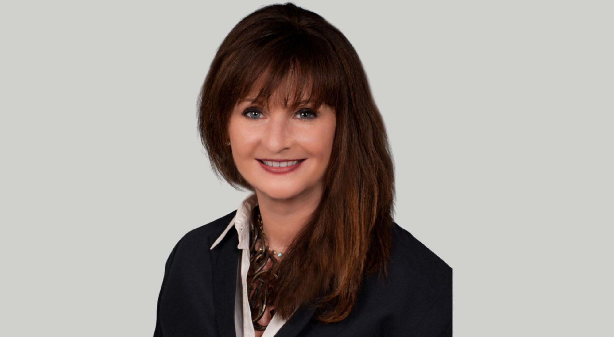 Conquering a Confidence Crisis with Lisa Donahue, Co-Head of Americas & Asia at AlixPartners